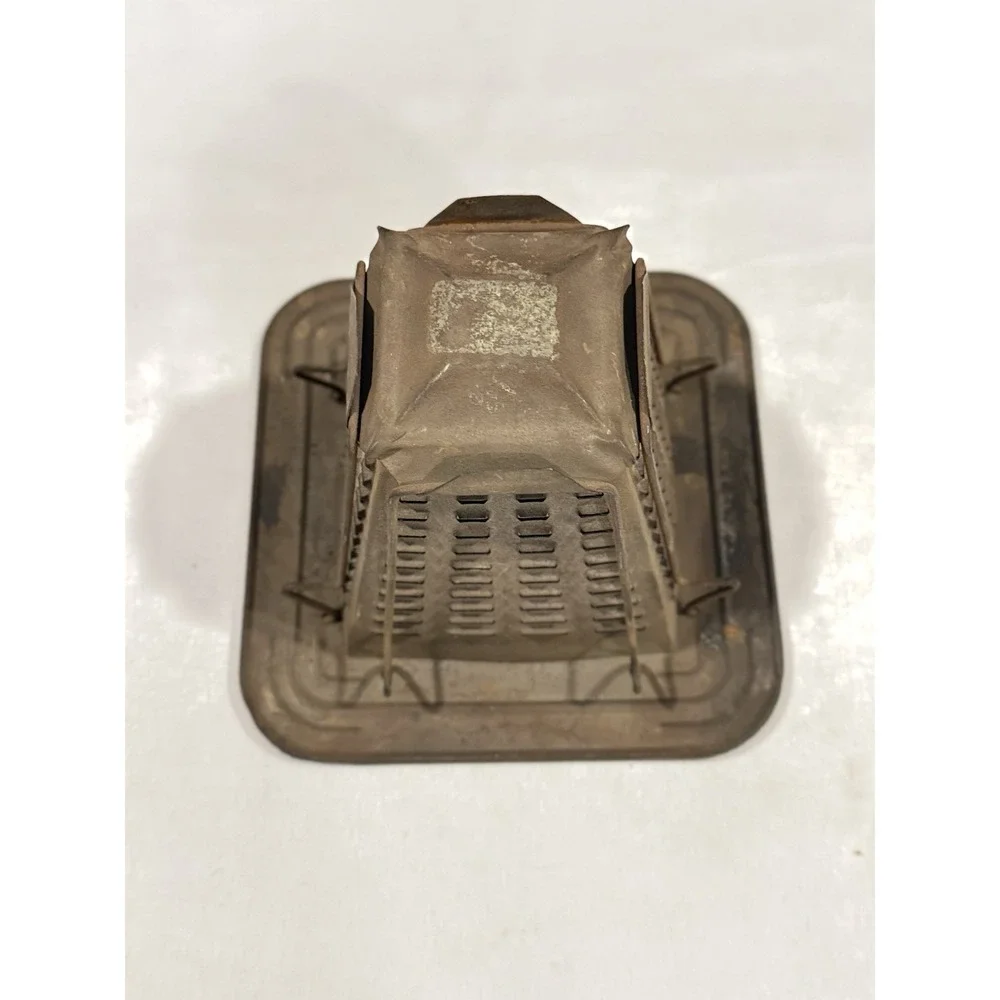 VTG Camp Stove Campfire Stovetop Metal Toaster 4 Four Slice Primitive Antique